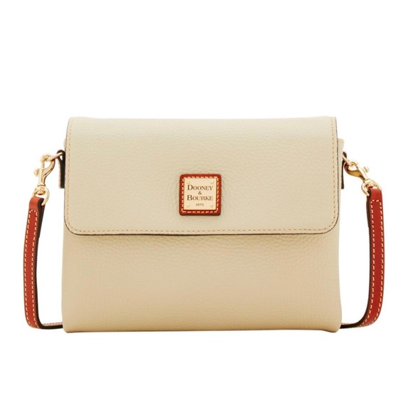 dooney and bourke hunter